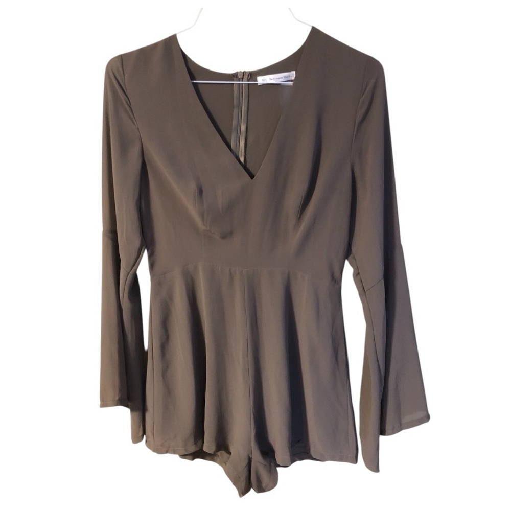 Here Comes the Sun Romper Long Sleeve V-neck in Olive Green Size 10